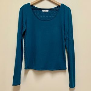 🌸3 for $10 🌸 Aeropostale Top w/ Semi-Sheer Back